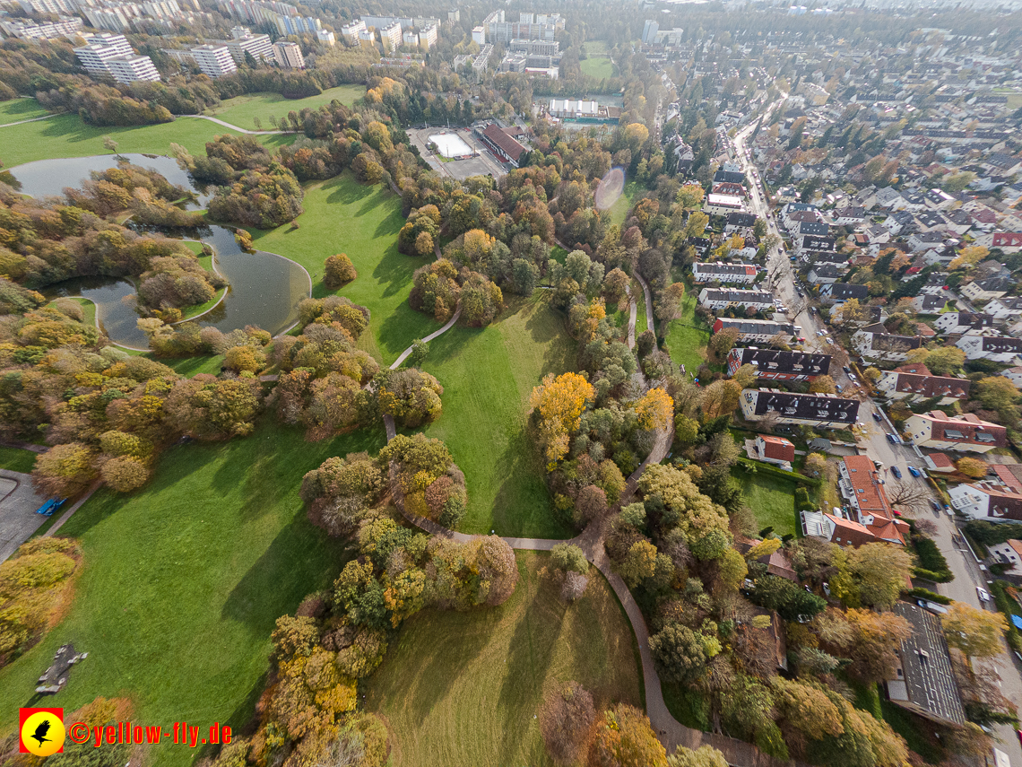 03.11.2022 -  Ostparksee mit Umgebung in Neuperlach